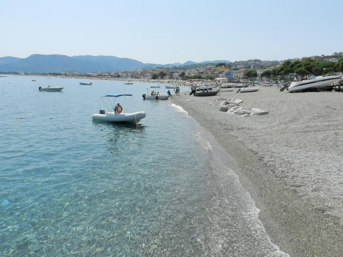 Apartment In Patti Marina: A Step Away From The Sea And From The Center! Exterior foto
